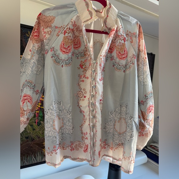 Designer-style Daylight Blouse and Shorts Set - Light Blue and Cream - Picture 2 of 16